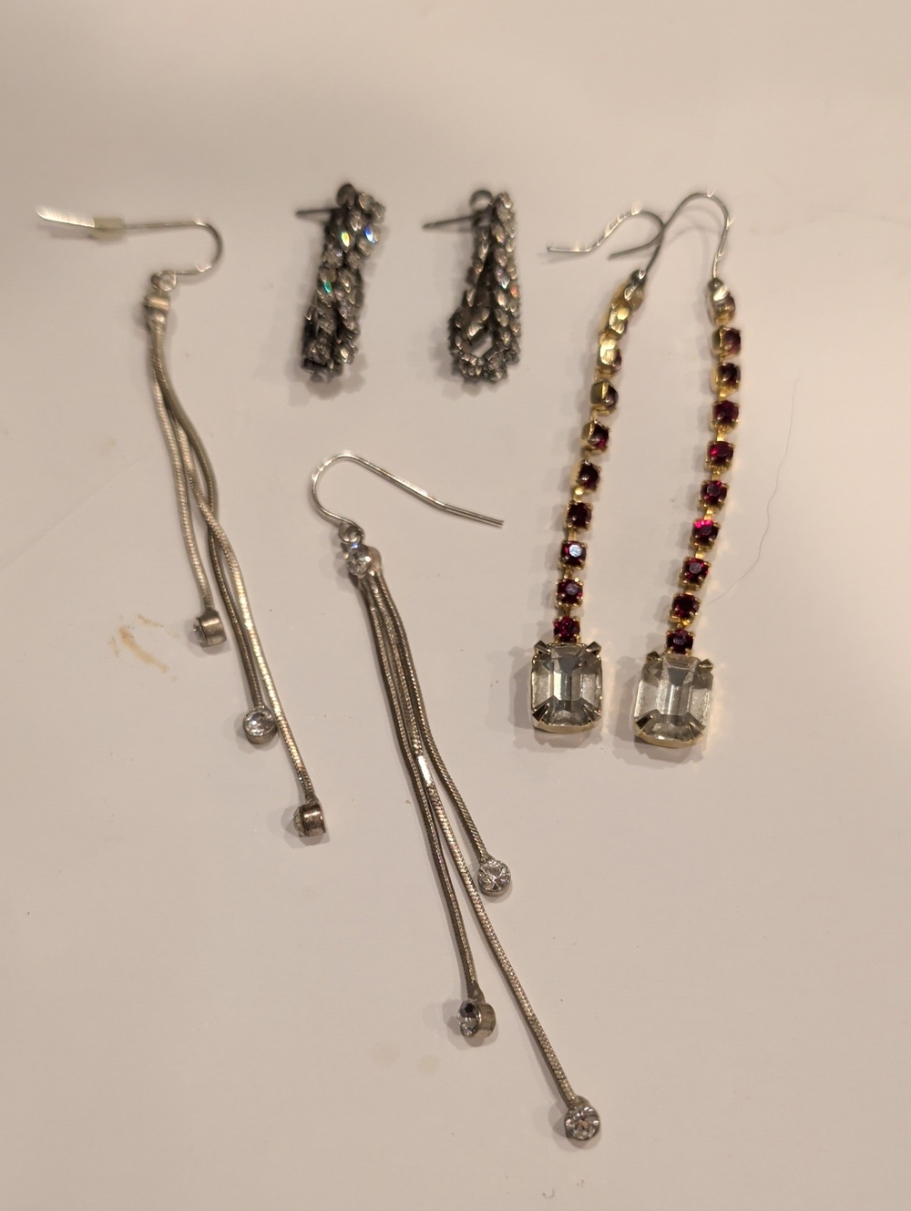 Source Unknown Silver and Red Linear Drop Earring Set